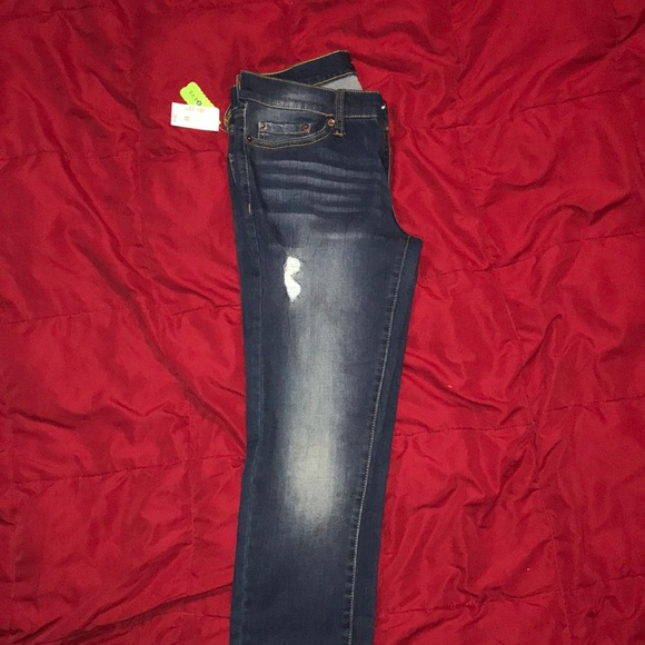 NEW!!! Blue Jeans - Picture 3 of 3